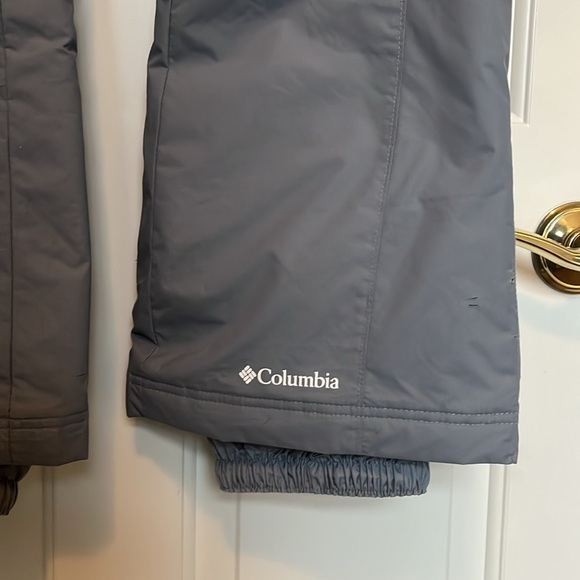 Columbia Insulated Women’s Snow or Ski Pant - Picture 2 of 14